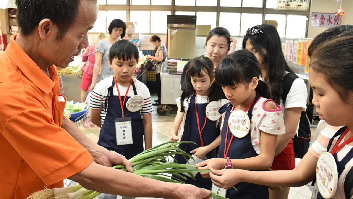 新北推小小市場夏令營 讓小朋友體驗市場人生