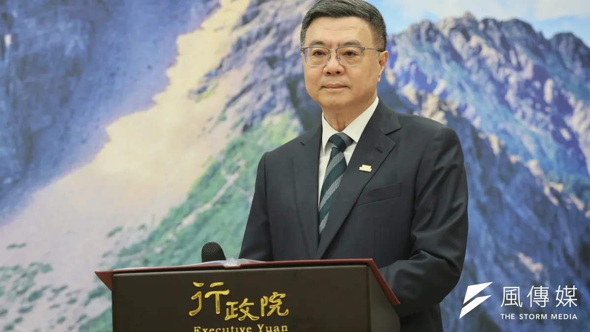 台灣民意基金會針對行政院長卓榮泰的施政表現進行民調。(柯承惠攝)