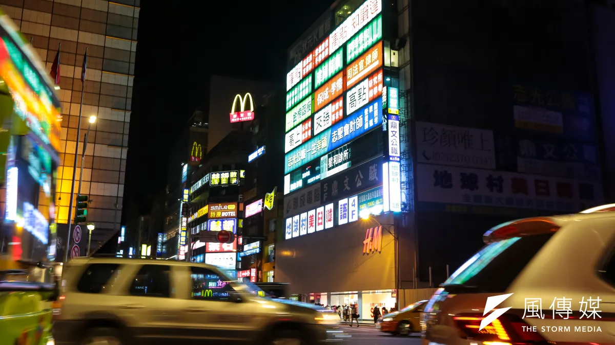 「我們的孩子,除了學校教育之外,長期以來也高度仰賴補習教育,而今年發生的林姓女作家自殺事件,不僅震驚了全國民眾,也讓無數的家長為子女擔心。」(資料照,顏麟宇攝)