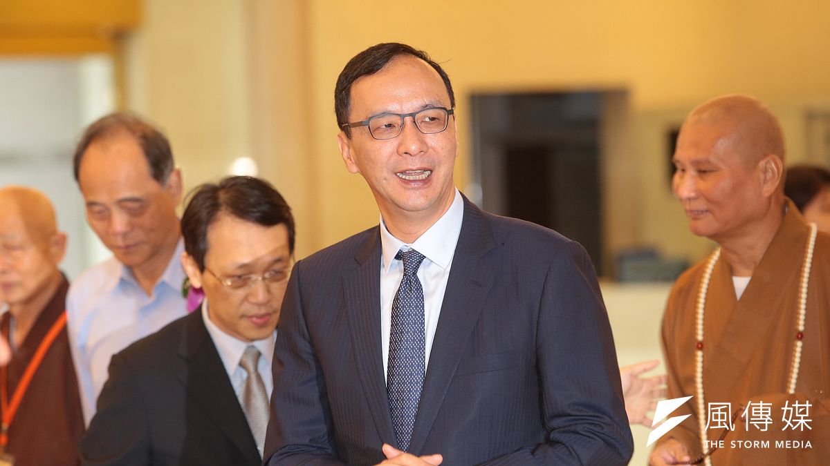 針對《兩岸人民關係條例》部分條文修正案過關,為兩岸簽署政治協議加設門檻。對此,朱立倫1日批評,這是倒退的路線,只會傷害台灣不利於長治久安。(資料照,顏麟宇攝) 針對《兩岸人民關係條例》部分條文修正案過關,為兩岸簽署政治協議加設門檻。對此,朱立倫1日批評,這是倒退的路線,只會傷害台灣不利於長治久安。(資料照,顏麟宇攝)