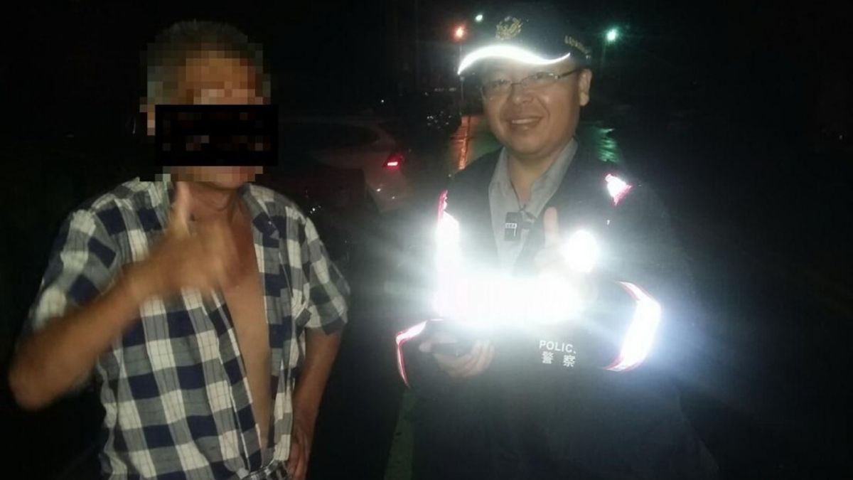 訪友迷途不知所措 熱心警助老翁搭車返家 訪友迷途不知所措 熱心警助老翁搭車返家