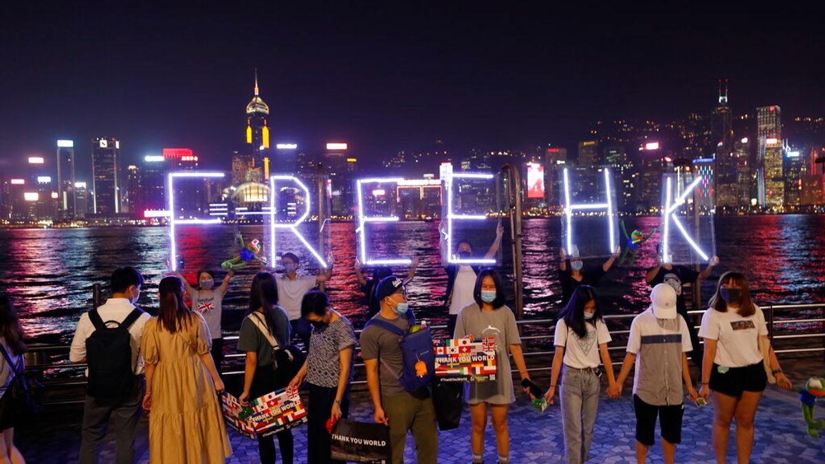 香港和新加坡(及享有自主地位的民主國家台灣)與數百年前的南海國家一樣都仗恃地理位置和與中國的文化關聯而繁榮,但如今它們的不安全卻和它們的財富一樣明顯。(資料照,美聯社) 香港和新加坡(及享有自主地位的民主國家台灣)與數百年前的南海國家一樣都仗恃地理位置和與中國的文化關聯而繁榮,但如今它們的不安全卻和它們的財富一樣明顯。(資料照,美聯社)