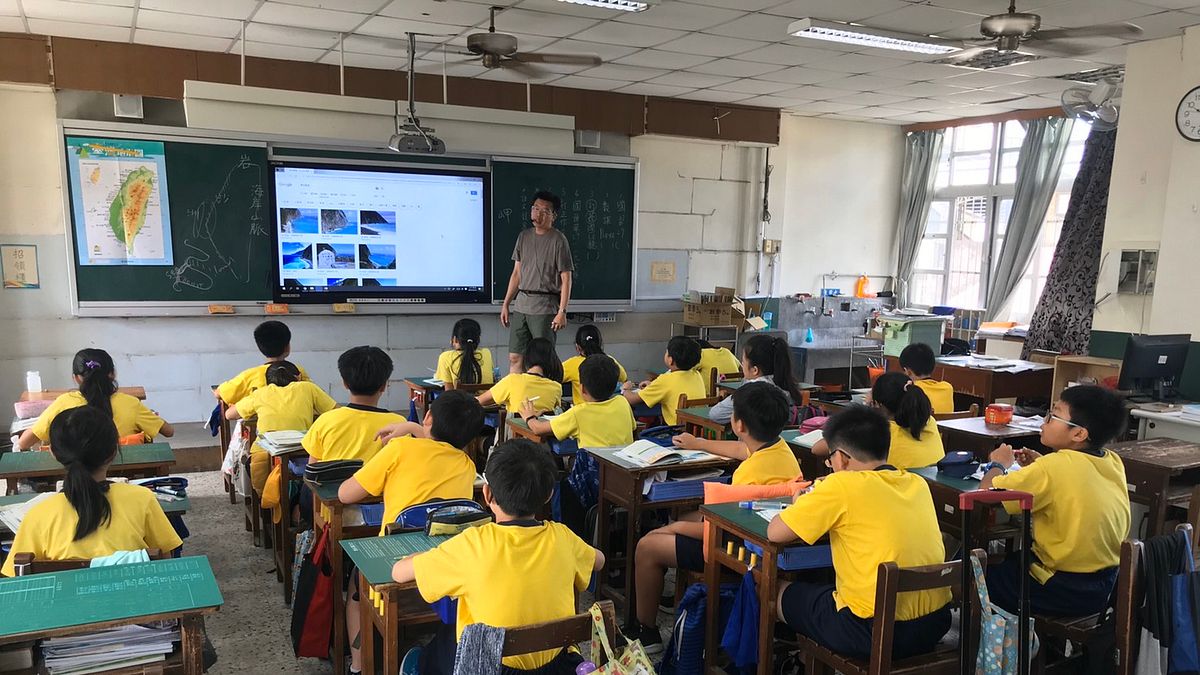 許多赴中、港、澳就業的民眾無法回當地工作,為讓其子女學習不中斷,台中市政府教育局發布就學措施。(圖/台中市政府提供) 許多赴中、港、澳就業的民眾無法回當地工作,為讓其子女學習不中斷,台中市政府教育局發布就學措施。(圖/台中市政府提供)