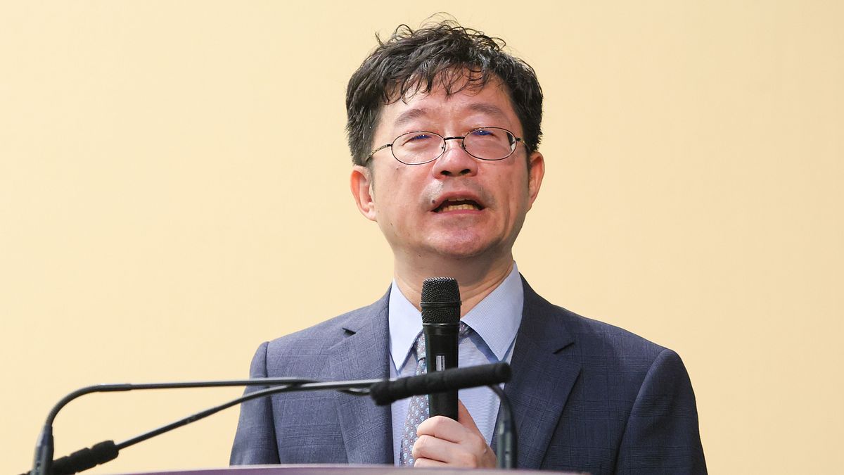 經濟學人為何盯上「台灣病」?中經院長揭央行兩難:產業分化讓政策難做