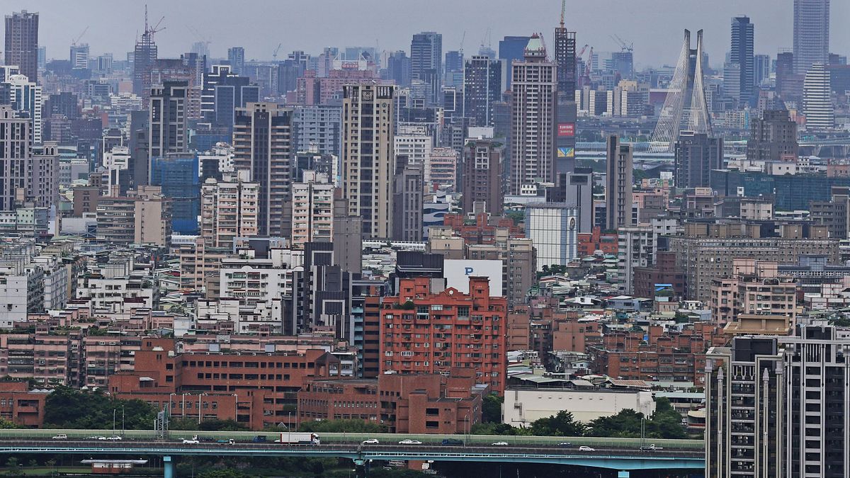 房市續管制,血流成河楊金龍才有感?李同榮曝房價跌幅比表面多:他問題大了