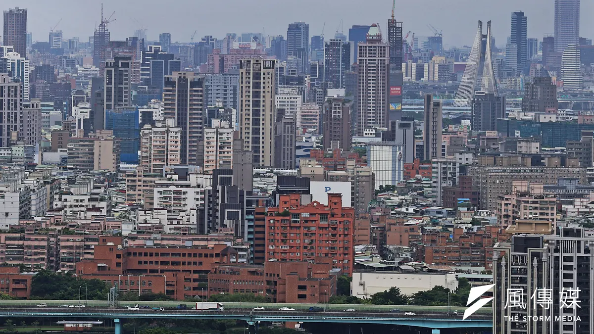 川普對台開徵32%關稅,房市未來有機會下跌嗎?(資料照/柯承惠攝) 川普對台開徵32%關稅,房市未來有機會下跌嗎?(資料照/柯承惠攝)