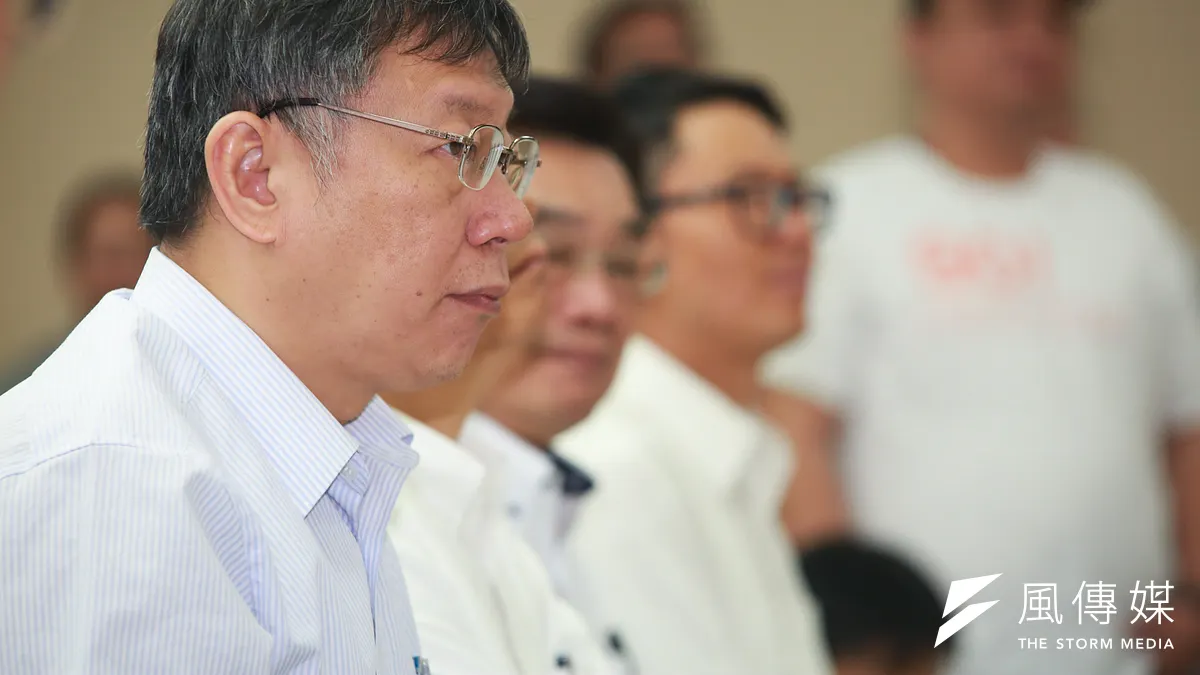 這回台北市長選戰,柯P有戰績獨走的味道,國、民兩黨都出現消化局數的敗戰投手頹勢。參選人為搶版面或拉攏網路族群,跳過政見對決,柯P投得很閃,其他兩黨參選人則是挖地瓜大暴投。(資料照,簡必丞攝) 這回台北市長選戰,柯P有戰績獨走的味道,國、民兩黨都出現消化局數的敗戰投手頹勢。參選人為搶版面或拉攏網路族群,跳過政見對決,柯P投得很閃,其他兩黨參選人則是挖地瓜大暴投。(資料照,簡必丞攝)