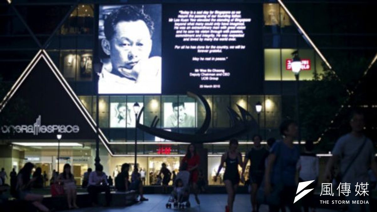 新加坡人紛紛悼念李光耀 新加坡人紛紛悼念李光耀