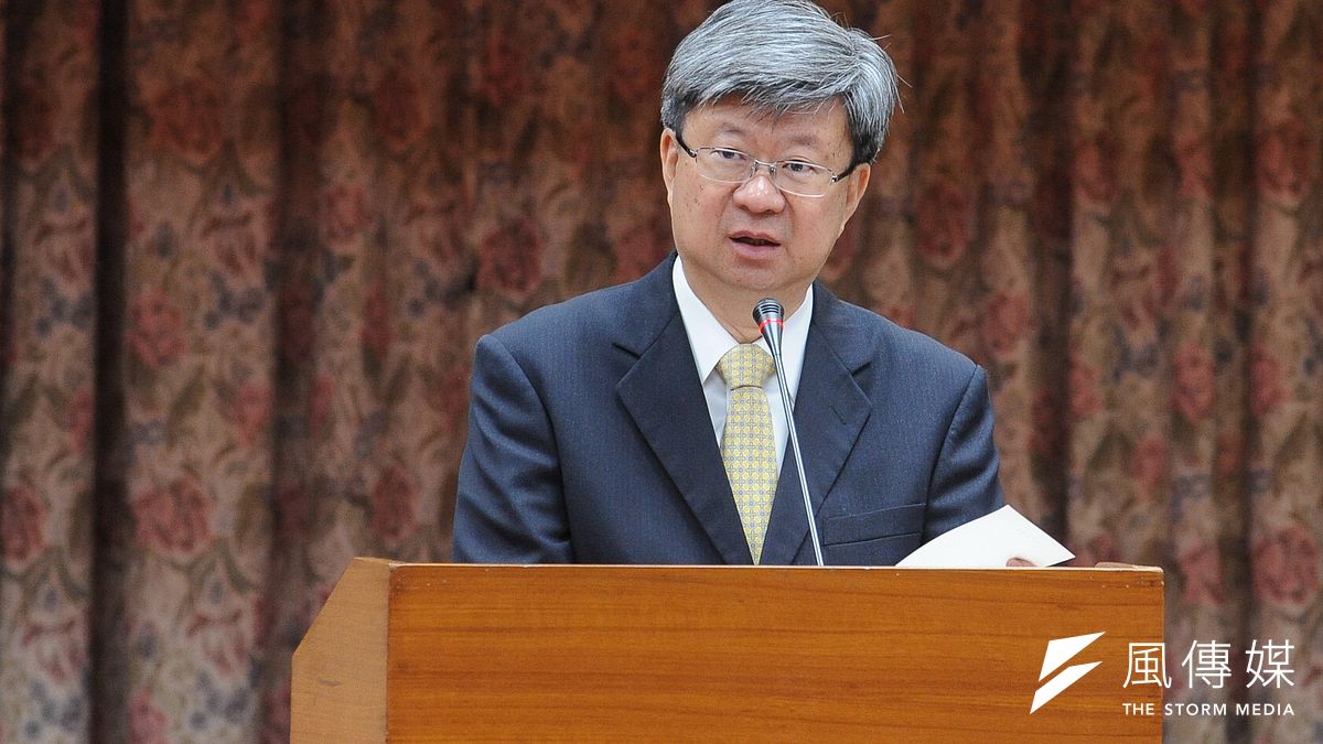 教育部部長吳思華面對立委質詢大學合併案。(林俊耀攝) 教育部部長吳思華面對立委質詢大學合併案。(林俊耀攝)