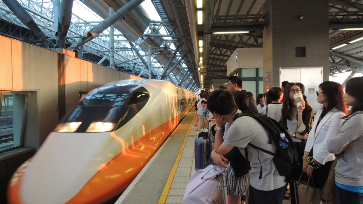維護高鐵台中站春節交通 烏日分局成立行車流暢中心