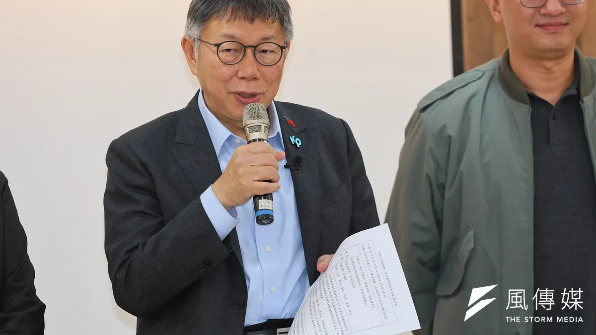 柯文哲認為電話門爭議是民進黨的一種媒體攻勢,只要不斷抹黑、抹紅,就會慢慢被弄垮。(顏麟宇攝)