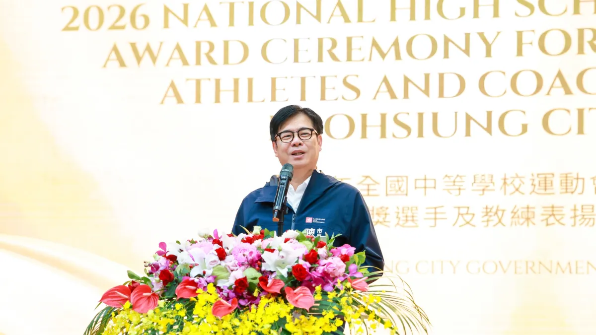 高雄市長陳其邁對優秀教育夥伴的離世深感不捨,也希望社會留給家屬足夠空間與尊重。(資料照,高市府提供)