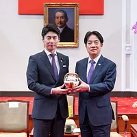 頼総統・蕭副総統が自民党青年局訪問団と会談。(写真/総統府提供) 頼総統・蕭副総統が自民党青年局訪問団と会談。(写真/総統府提供)