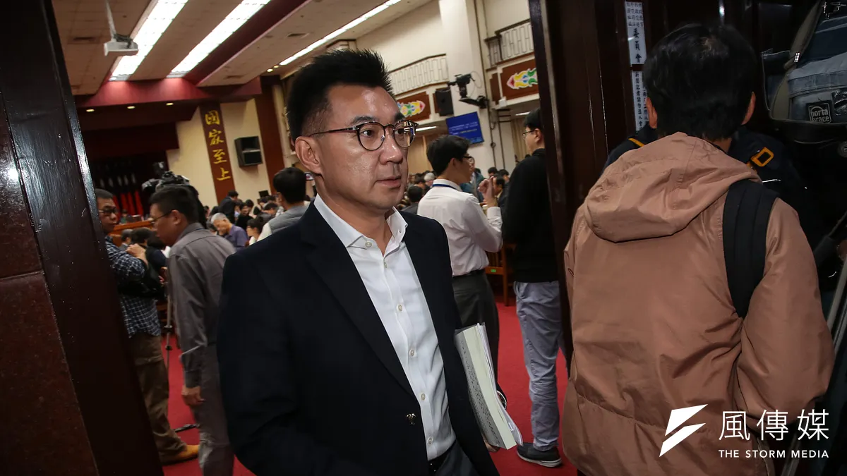 針對台灣社會虐童案頻傳,國民黨總召江啟臣(見圖)、立委許淑華皆提案修《刑法》。(顏麟宇攝) 針對台灣社會虐童案頻傳,國民黨總召江啟臣(見圖)、立委許淑華皆提案修《刑法》。(顏麟宇攝)