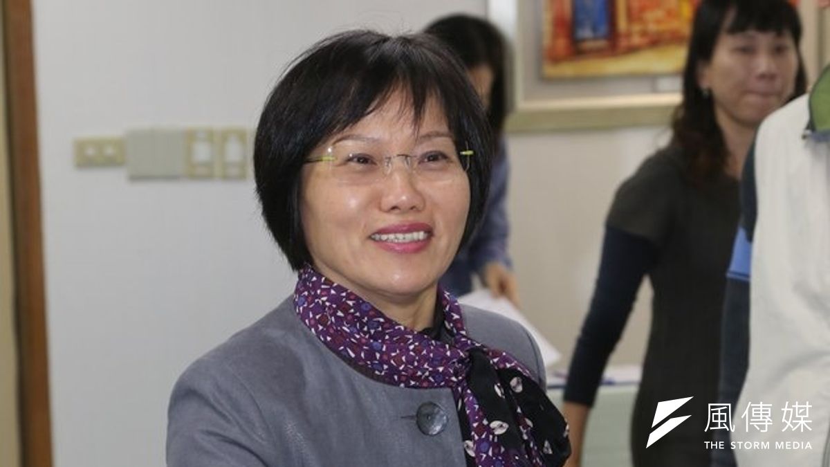 正副議長選舉,由於5名黨籍市議員跑票,讓民進黨痛矢台南議長,民進黨中評會主委劉世芳表示,黨團一定會揪出跑票者並開除黨籍。(資料照片,余志偉攝) 正副議長選舉,由於5名黨籍市議員跑票,讓民進黨痛矢台南議長,民進黨中評會主委劉世芳表示,黨團一定會揪出跑票者並開除黨籍。(資料照片,余志偉攝)