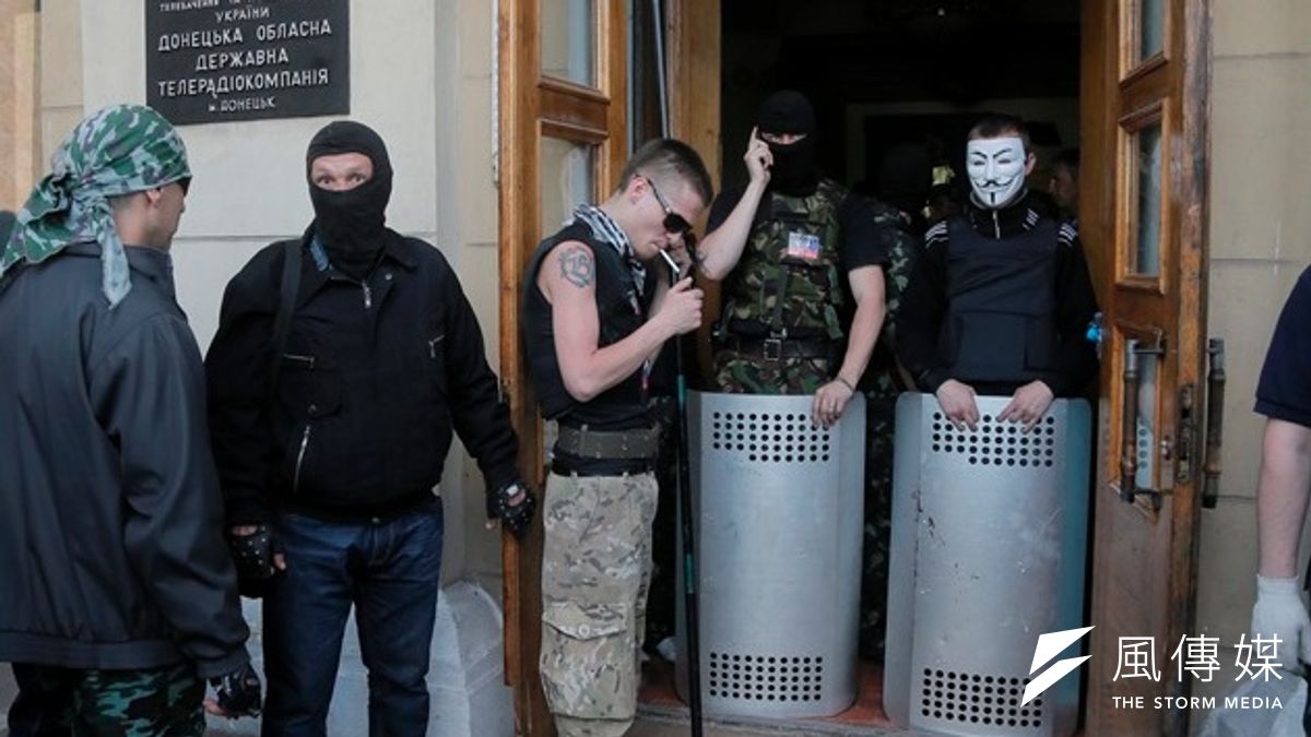 烏克蘭親俄分子控制頓內次克一間電視台(美聯社) 烏克蘭親俄分子控制頓內次克一間電視台(美聯社)