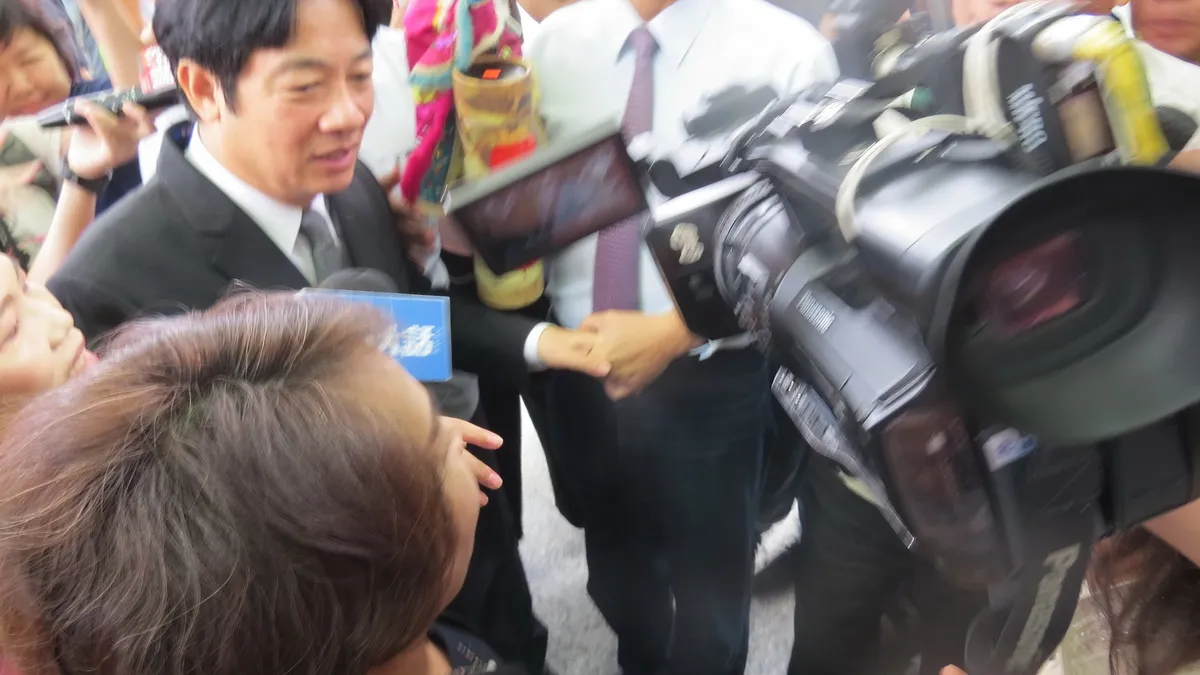 顧立雄出任金管會主委 賴清德:邀他一起來興利除弊