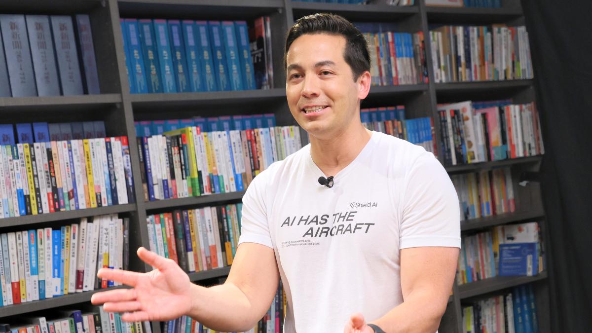 海豹部隊轉戰無人機產業 Shield AI創辦人曾國光打造「AI飛行員」:GPS失效也能自主空戰