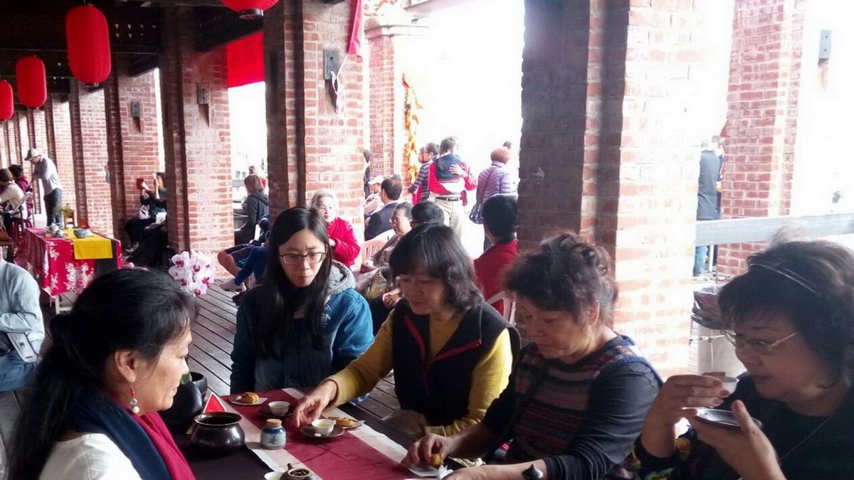 東勢客家文化園區辦茶席 供民眾細細品茗話家常 東勢客家文化園區辦茶席 供民眾細細品茗話家常