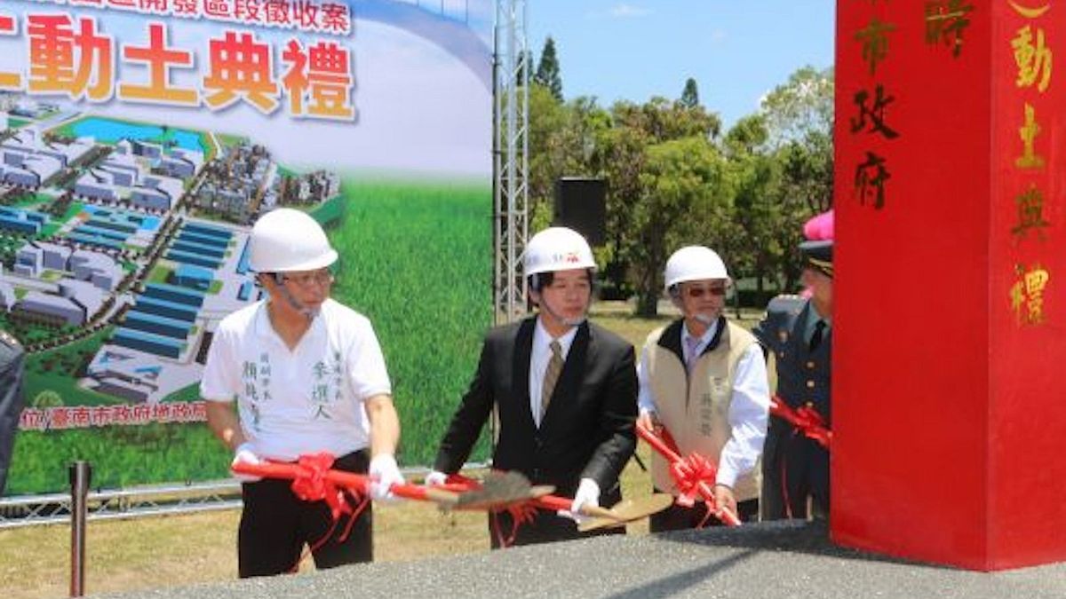 永康砲校遷建設立創意園區 賴神感謝高華柱力挺 永康砲校遷建設立創意園區 賴神感謝高華柱力挺