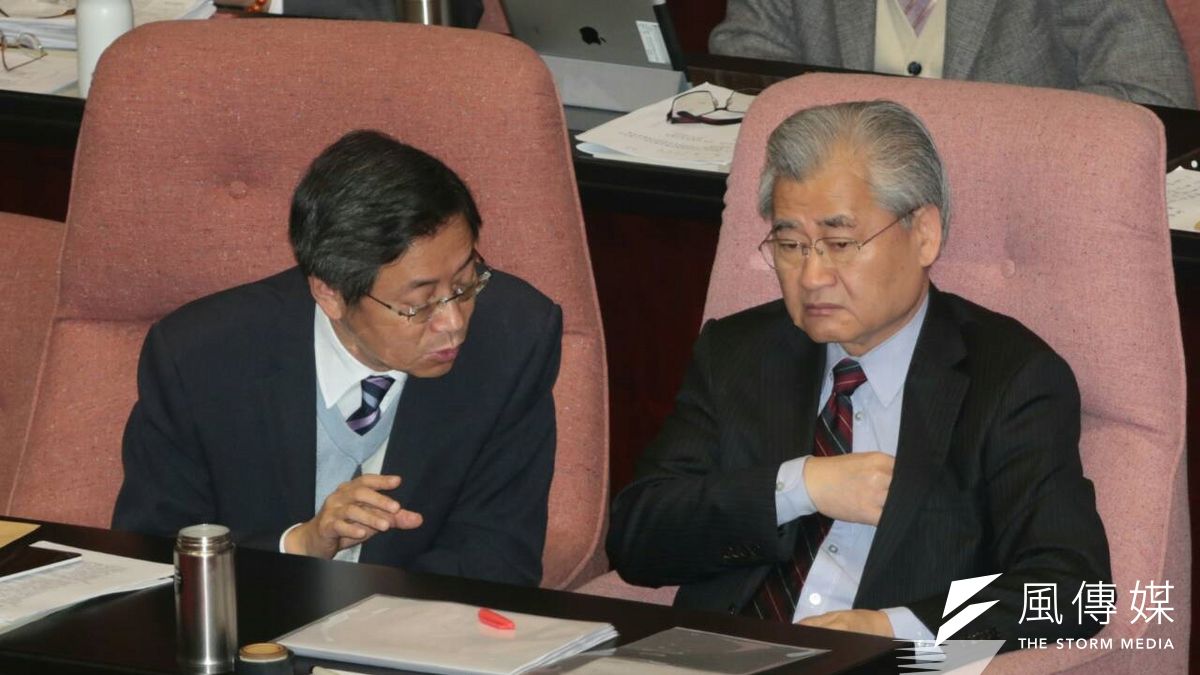 行政院長毛治國6日在立法院表示,核一是否除役,仍須考量整體能源狀況。(余志偉攝) 行政院長毛治國6日在立法院表示,核一是否除役,仍須考量整體能源狀況。(余志偉攝)