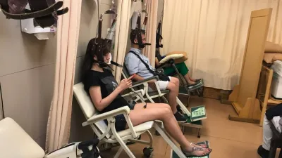 物理治療師經過醫學院6年修業,並成功參加國家考試取得證照,才能正式執業。(物理治療師提供)