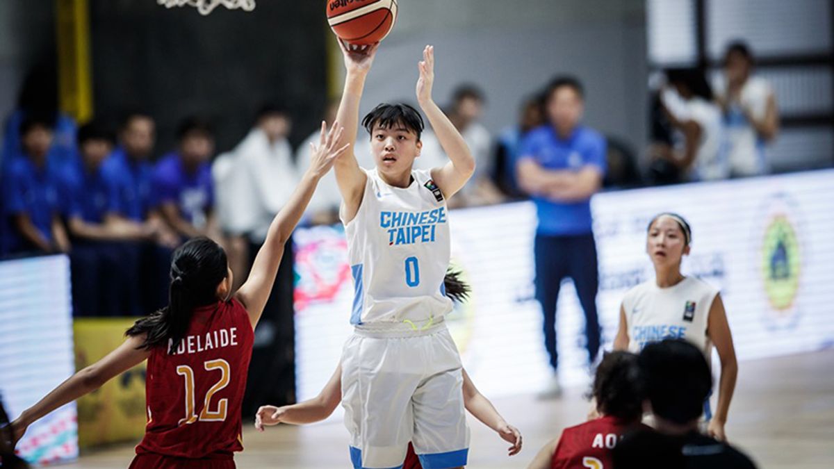 亞洲U18女子籃球錦標賽,中華女籃在第3戰以大比分擊敗印尼,保有晉級4強的希望。(圖取自FIBA官網) 亞洲U18女子籃球錦標賽,中華女籃在第3戰以大比分擊敗印尼,保有晉級4強的希望。(圖取自FIBA官網)