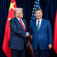 2025年10月30日、韓国・釜山で会談した習近平中国国家主席(左)とトランプ米大統領。(写真/ホワイトハウス公式サイトより) 2025年10月30日、韓国・釜山で会談した習近平中国国家主席(左)とトランプ米大統領。(写真/ホワイトハウス公式サイトより)