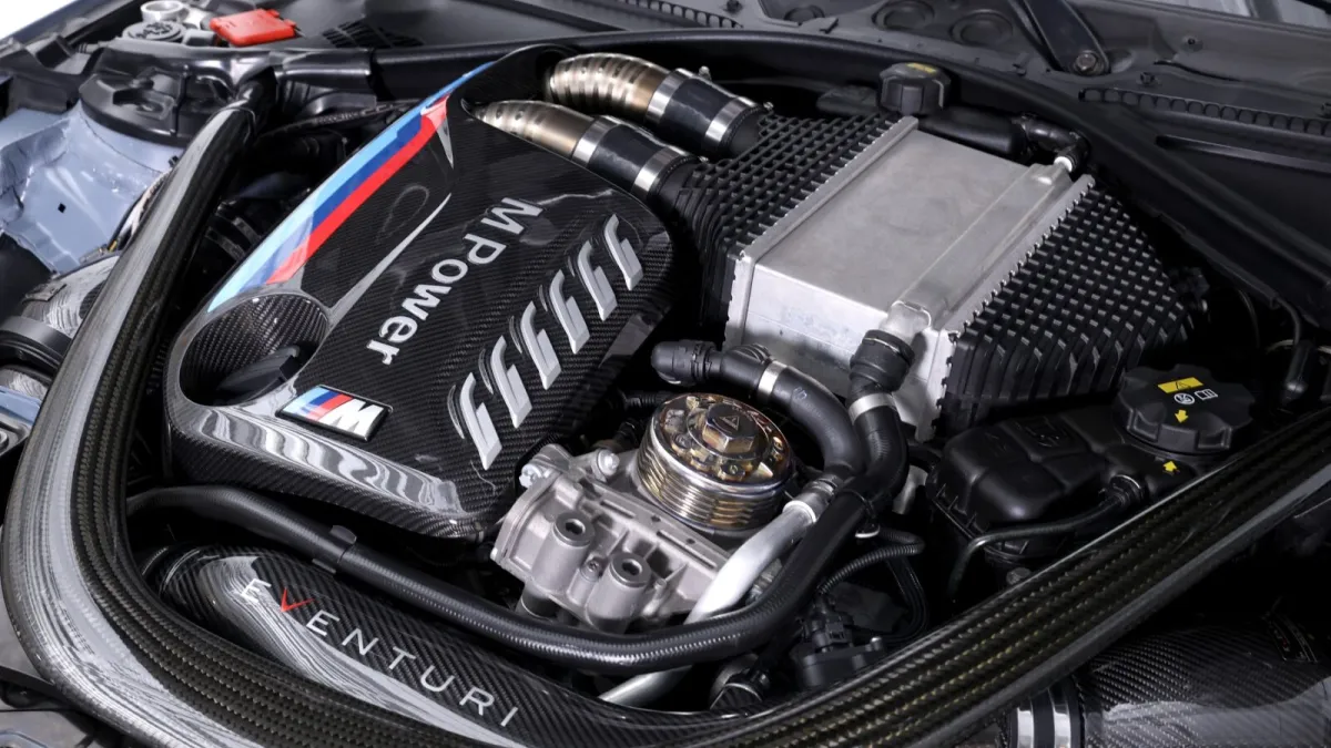 「F81」M3 Touring現身!(上) S55B30引擎完整植入