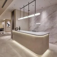 東京建物は、東京駅直結の複合ビルにマンションの集約販売拠点を新設し、4面LEDシアターなどのデジタル技術を活用した効率的な住まい選びの提案を開始した。(東京建物提供) 東京建物は、東京駅直結の複合ビルにマンションの集約販売拠点を新設し、4面LEDシアターなどのデジタル技術を活用した効率的な住まい選びの提案を開始した。(東京建物提供)