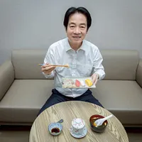 中国が日本産水産物の輸入を停止した直後、頼清徳総統はフェイスブックで昼食を紹介し、鹿児島産ブリと北海道産ホタテを使用したと明かした。(写真/頼清徳氏フェイスブックより) 中国が日本産水産物の輸入を停止した直後、頼清徳総統はフェイスブックで昼食を紹介し、鹿児島産ブリと北海道産ホタテを使用したと明かした。(写真/頼清徳氏フェイスブックより)