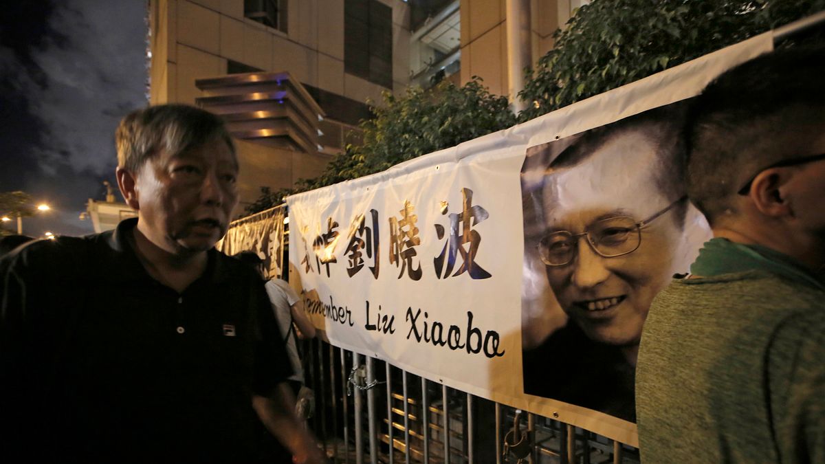 中國諾貝爾和平獎得主、《零八憲章》起草人劉曉波。(美聯社) 中國諾貝爾和平獎得主、《零八憲章》起草人劉曉波。(美聯社)