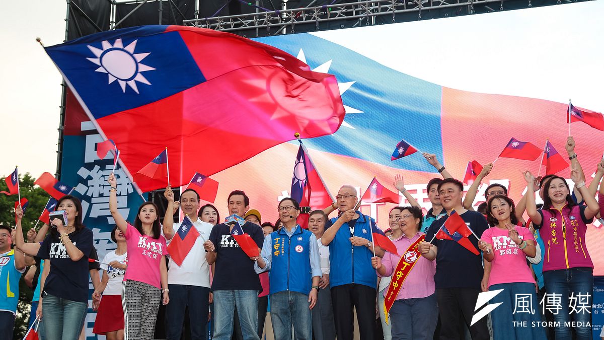 國民黨在九合一選舉谷底翻身後,黨內掀起一股改革浪潮,主張以「全民調」決定2020年總統人選。誰將帶領藍軍2020重返執政?(資料照,顏麟宇攝) 國民黨在九合一選舉谷底翻身後,黨內掀起一股改革浪潮,主張以「全民調」決定2020年總統人選。誰將帶領藍軍2020重返執政?(資料照,顏麟宇攝)