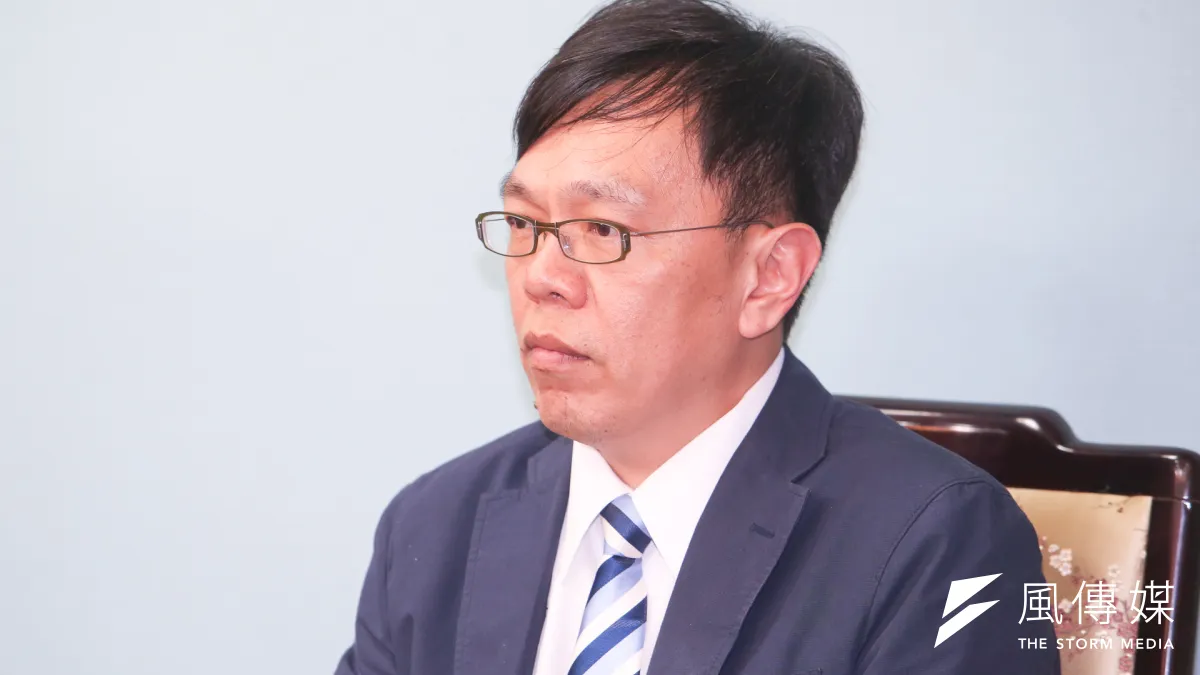總統府副秘書長姚人多則在臉書力挺黃煌雄,並且影射黃國昌「看一個政治人物要看人家一生,就像是我不會因為某人在學運期間偷偷跑去密會總統府副秘書長喬事情,就全盤否定他這個人一樣。」(資料照,陳明仁攝)