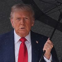 2025年10月12日、アメリカのトランプ大統領がメリーランド州アンドリュース統合基地で中東に向けて搭乗を準備。(写真/AP通信提供) 2025年10月12日、アメリカのトランプ大統領がメリーランド州アンドリュース統合基地で中東に向けて搭乗を準備。(写真/AP通信提供)