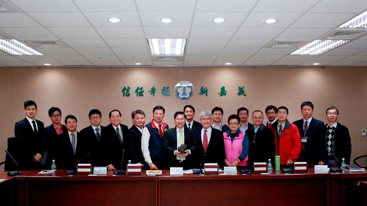 建築園冶獎嘉市屢拿大獎 高市建築經營協會拜訪涂醒哲 建築園冶獎嘉市屢拿大獎 高市建築經營協會拜訪涂醒哲