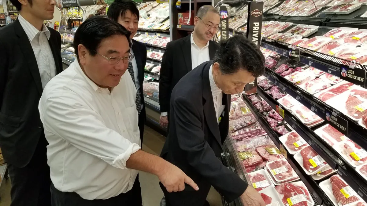 日本超市設置專門的美國牛肉專櫃。(翻攝自U.S. Meat Export Federation)