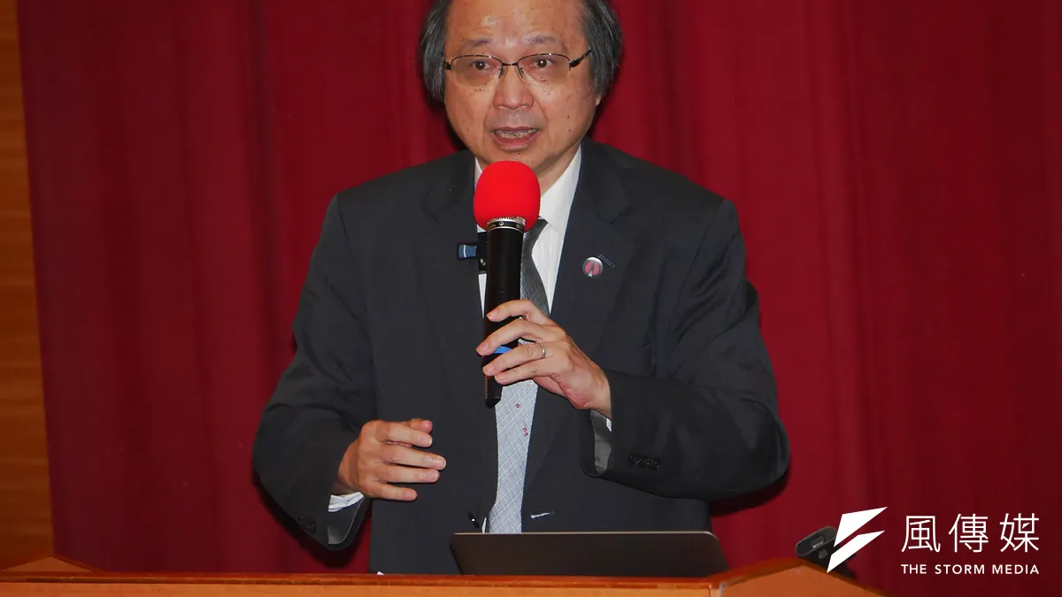 陳弱水教授出版了《人文與民主的省思》,這本書的理念承繼自余英時先生的「人文與民主」。(資料照,蔡親傑攝)