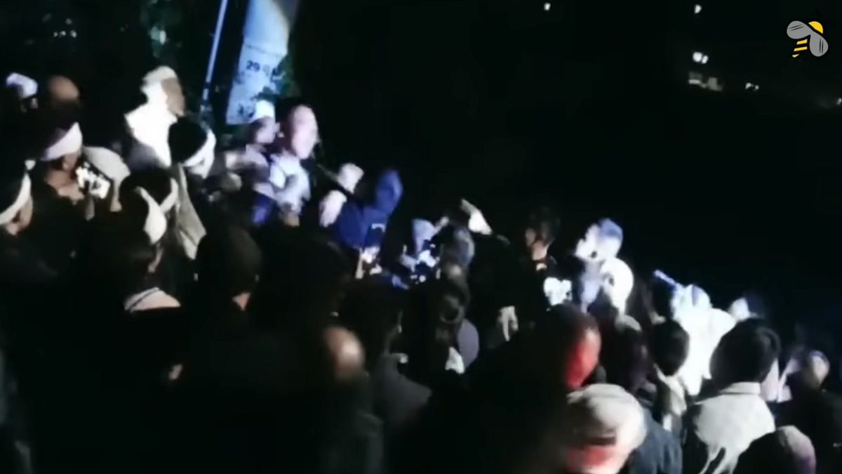 「要挖我們祖墳,我們就先挖習近平的!」不滿政府強推火葬、不讓祖先「入土為安」,貴州苗族自治村爆發激烈抗爭