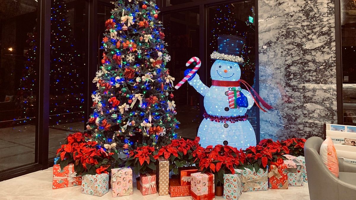 宜蘭飯店攜手家扶中心,邀請旅人一同來做公益,讓孩子也能過一個幸福快樂的聖誕節,感受濃濃的節慶氛圍。(圖/松風文旅提供) 宜蘭飯店攜手家扶中心,邀請旅人一同來做公益,讓孩子也能過一個幸福快樂的聖誕節,感受濃濃的節慶氛圍。(圖/松風文旅提供)