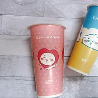 85℃×ちいかわのスイーツ登場 可愛さ満点のピンクデザイン、エコカップも同時に限定販売開始。(画像/85℃提供) 85℃×ちいかわのスイーツ登場 可愛さ満点のピンクデザイン、エコカップも同時に限定販売開始。(画像/85℃提供)
