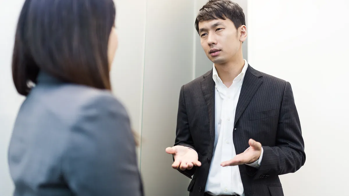 被雇主惡意減薪、降職,該如何救自己?(示意圖非本人/pakutaso)