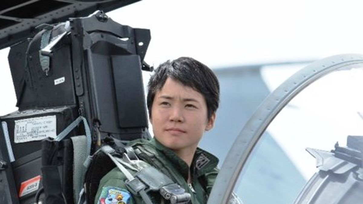 松島美紗是日本第一位女性戰鬥機飛行員(圖片來源:日本防衛省) 松島美紗是日本第一位女性戰鬥機飛行員(圖片來源:日本防衛省)
