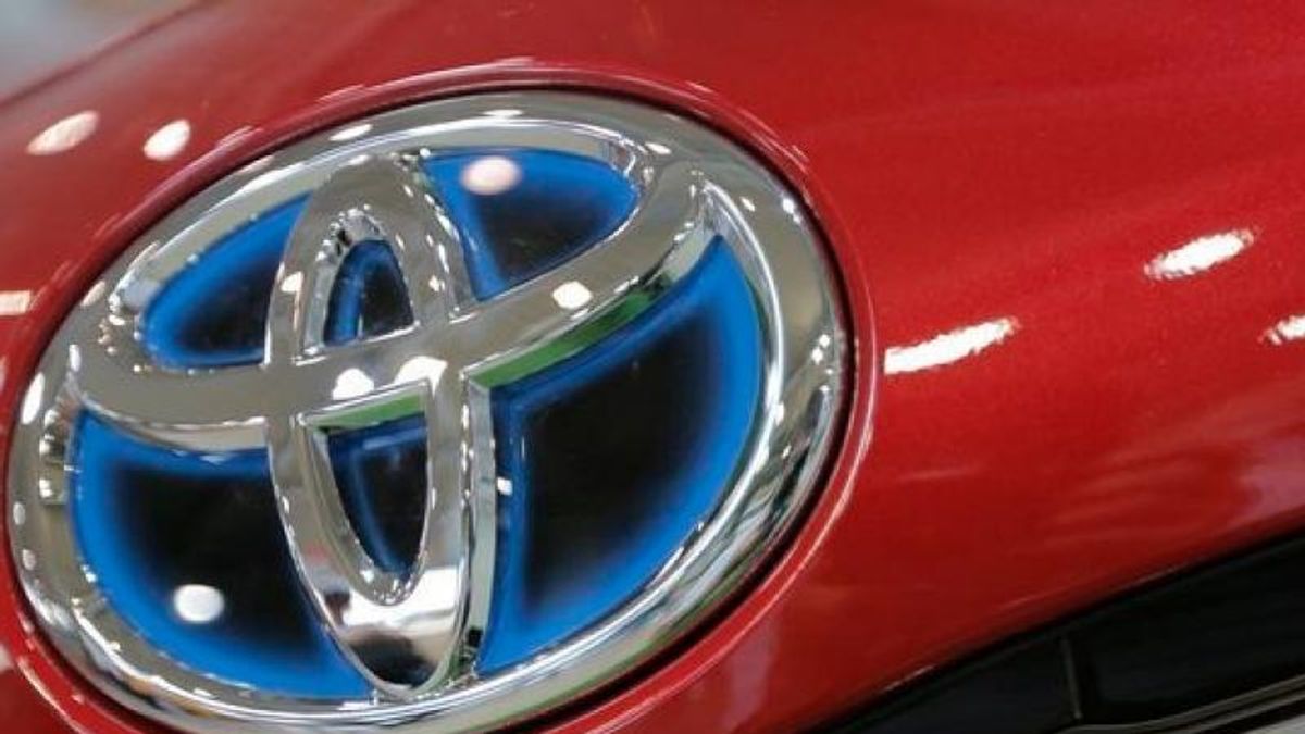 豐田社長對於「深入現場」的堅持,使豐田在迅速變化的潮流中未曾失去方向。 豐田社長對於「深入現場」的堅持,使豐田在迅速變化的潮流中未曾失去方向。