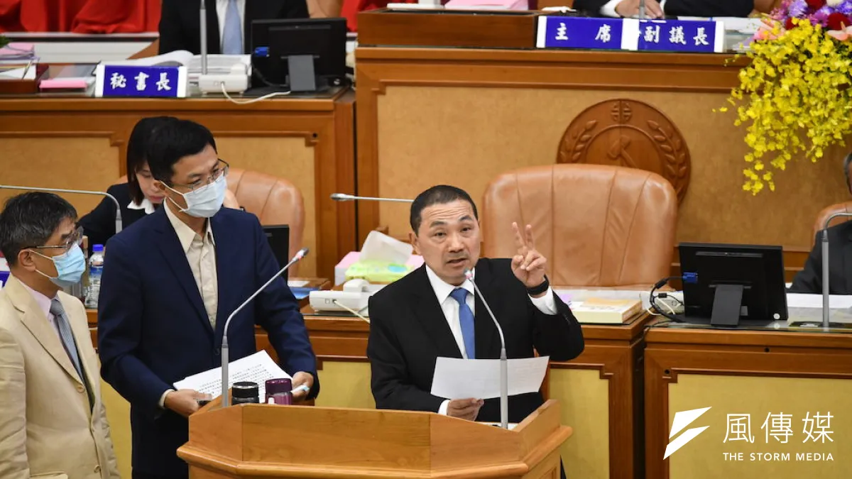 新北市長侯友宜表示,盼台電盡快將計畫修正後重新送審,市府會用最嚴謹的方式來審查。(圖/李梅瑛攝)