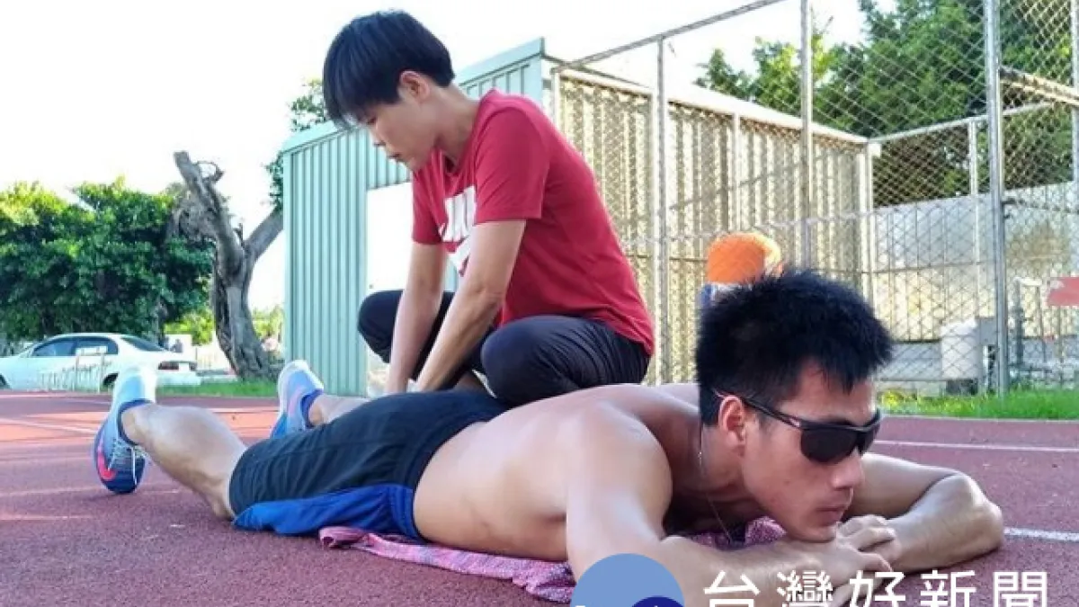 台灣田徑隊世大運奪金 物理治療師功不可沒