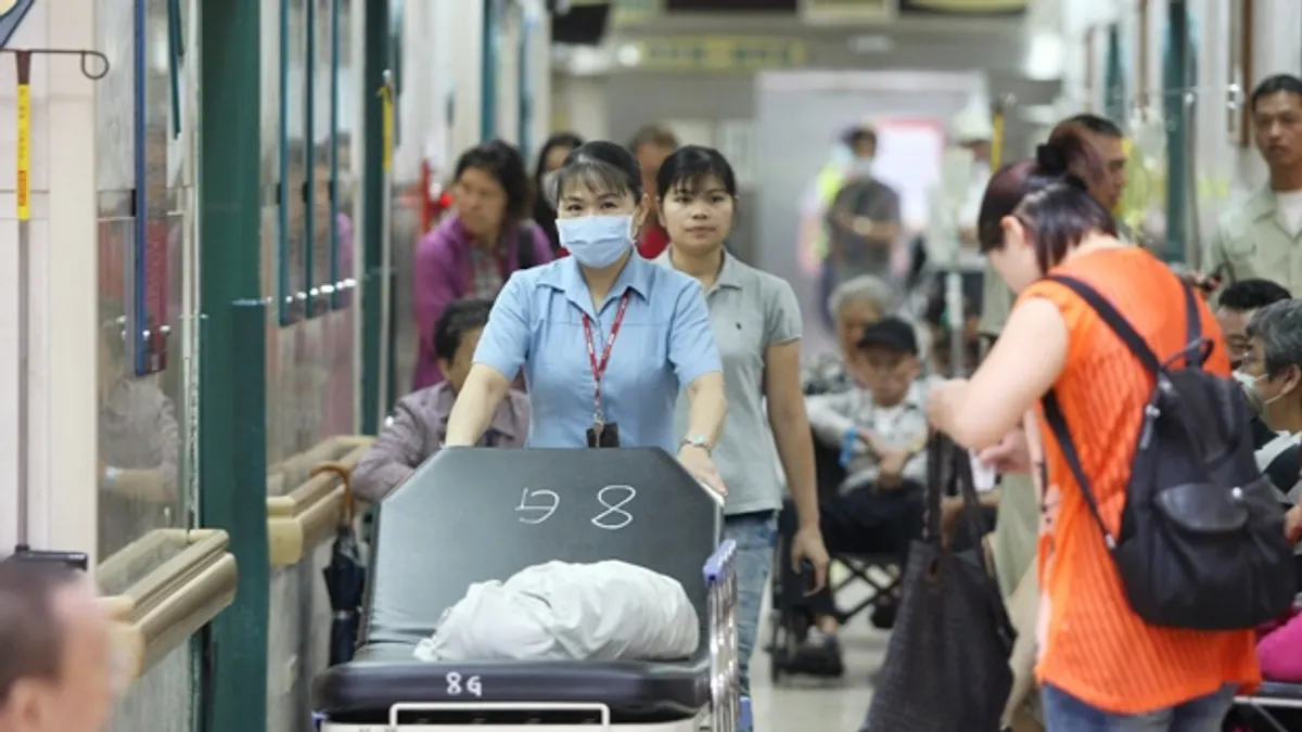 急診人事風暴,意外揭開台灣醫療分級未落實的大問題...(圖/遠見雜誌提供)