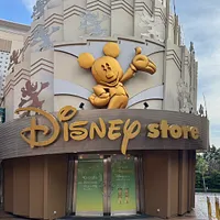 「ディズニーストア 東京ディズニーリゾート店」、7月6日にリニューアルオープン。25周年を記念した空間演出と限定コレクションを公開。(写真/黃信維撮影) 「ディズニーストア 東京ディズニーリゾート店」、7月6日にリニューアルオープン。25周年を記念した空間演出と限定コレクションを公開。(写真/黃信維撮影)