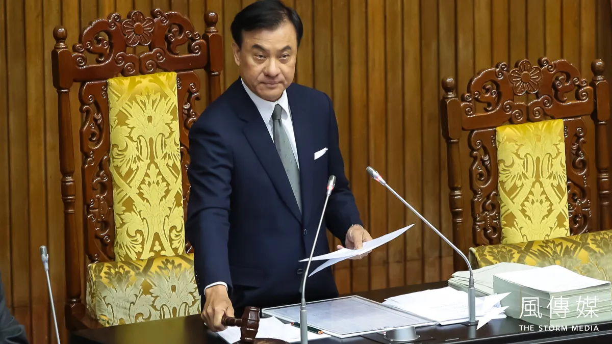 經過連日的協商後,立法院長蘇嘉全於19日宣布106年總預算三讀通過。(顏麟宇攝)