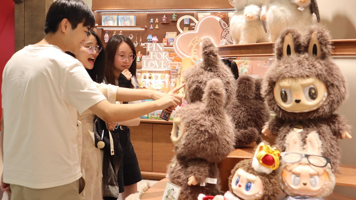 泡泡瑪特直播出包 自家員工公然吐槽產品太貴引熱議